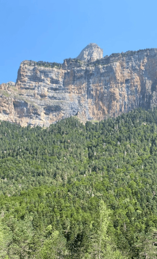 El Parque Nacional de Ordesa y Monte Perdido, una Joya Natural del Pirineo Aragonés
