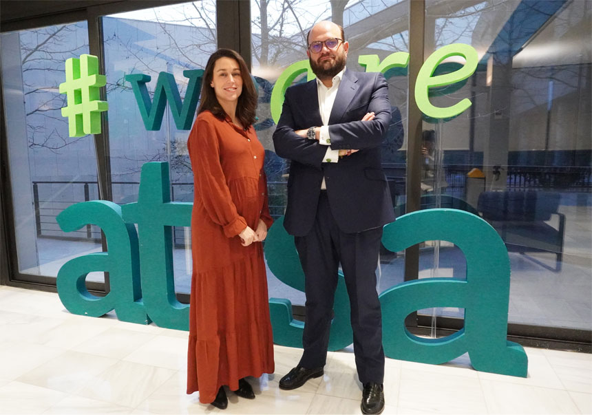 Laura Blanco, directora de ESG y Relaciones Institucionales y Jorge Molinero, director general en Atisa