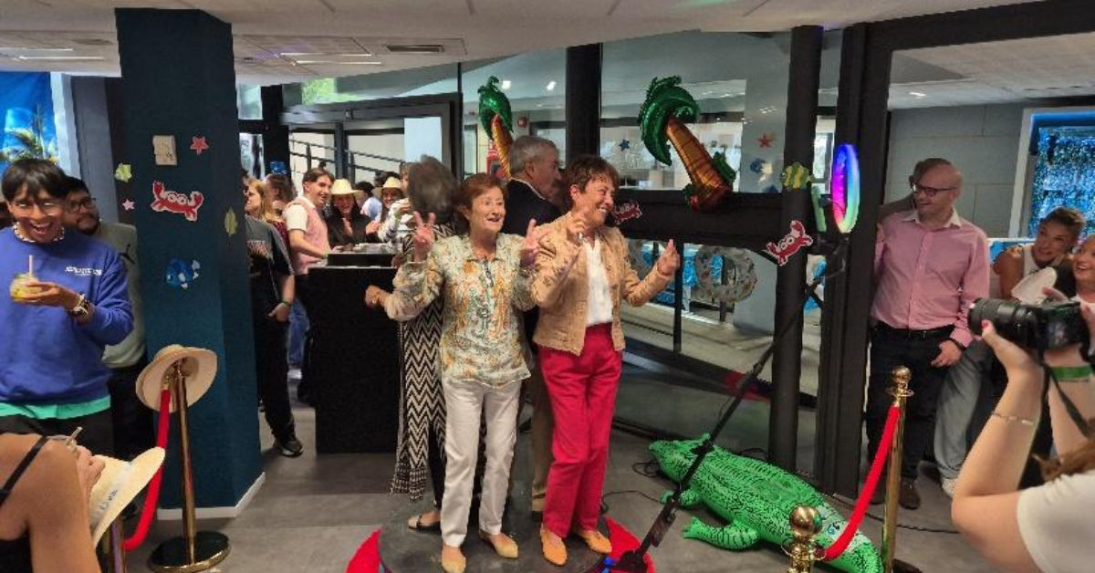 Fotografía: Los equipos celebrando el 43º aniversario de Atisa en el mes de septiembre, coincidiendo con el fin del verano.